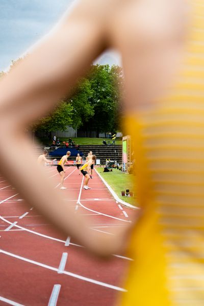 Die 4x400m Staffeln des DLVs am 03.06.2022 waehrend der Sparkassen Gala in Regensburg